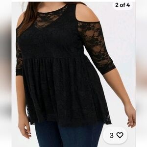 NWOT TORRID 2X Babydoll Stretch Lace Cold Shoulder Top